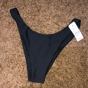 Lahana swim bottom. Size large. NWT